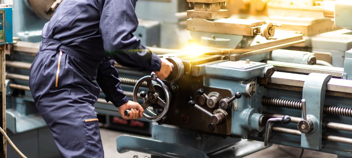 工作機械 修理 （機械・電気）